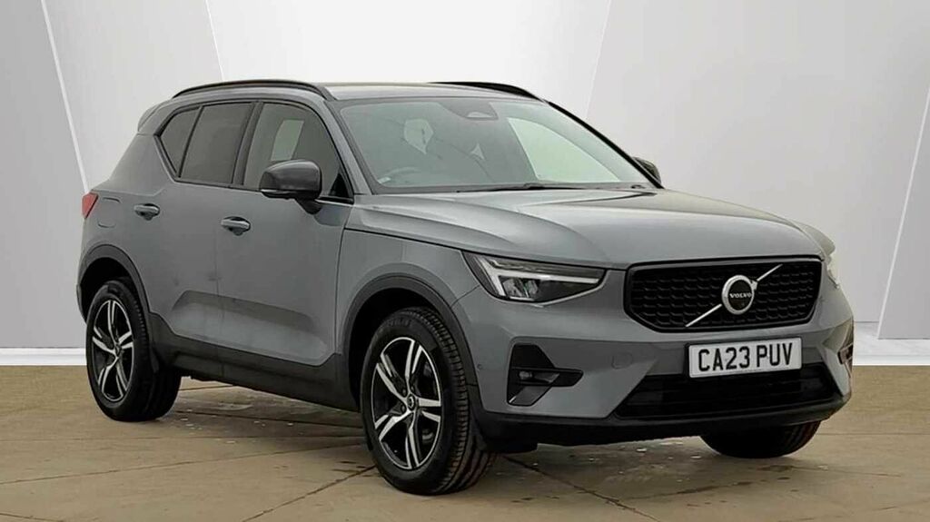 Volvo XC40 Plus, B3 Mild Hybrid, Dark Grey
