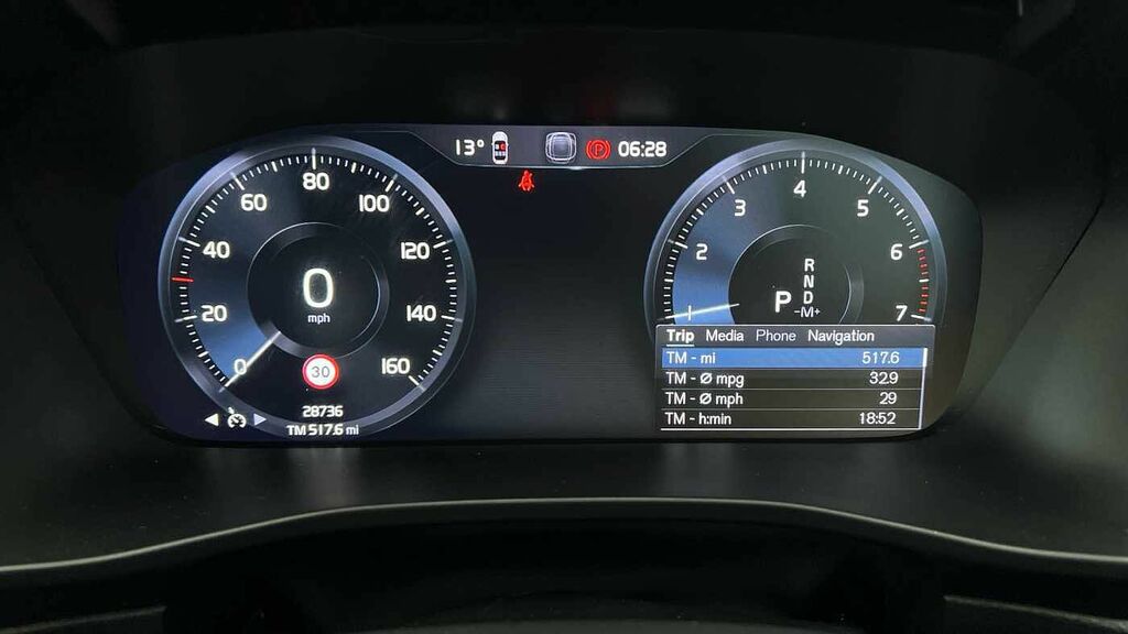 Volvo XC40 1.5 T3 163 R Design Black #9
