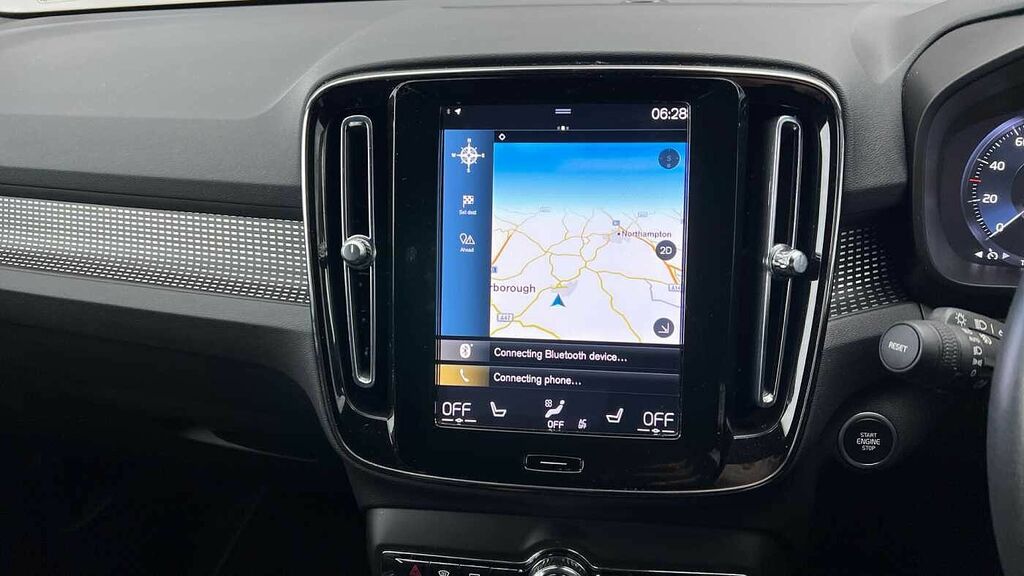 Volvo XC40 1.5 T3 163 R Design Black #10