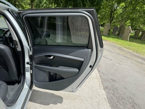 Volvo V70 Se Lux Silver #19