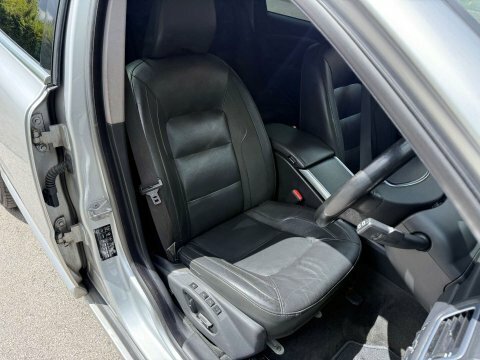 Volvo V70 Se Lux Silver #24