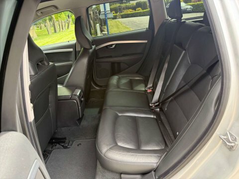Volvo V70 Se Lux Silver #14