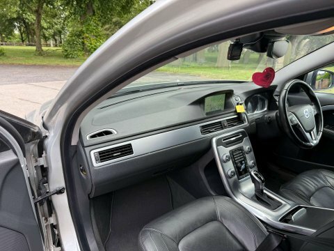 Volvo V70 Se Lux Silver #10