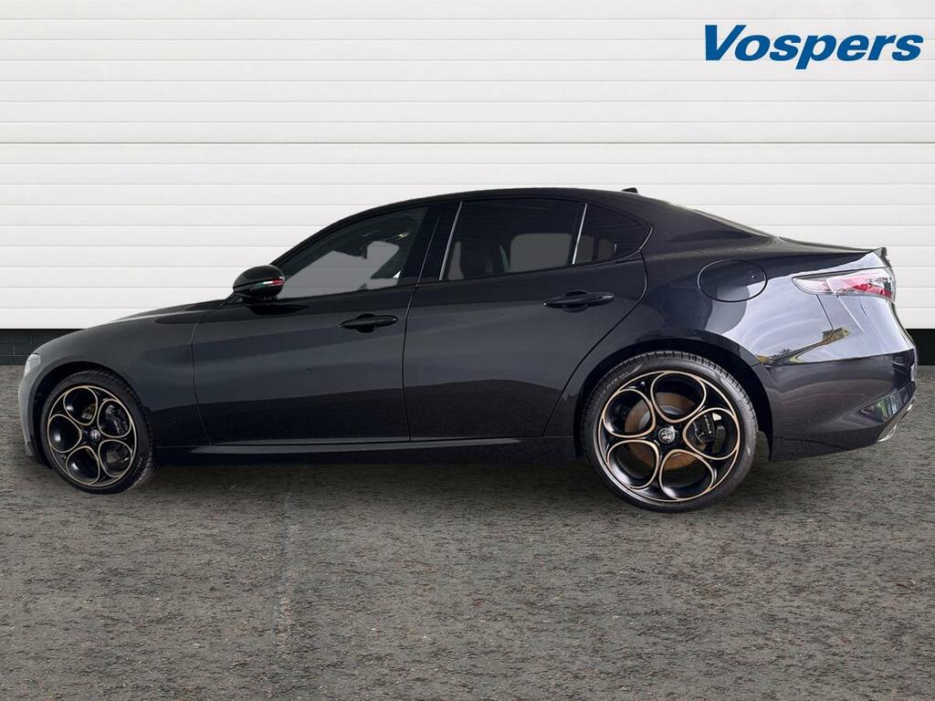 Alfa Romeo Giulia 2.0 Turbo Intensa Black #4