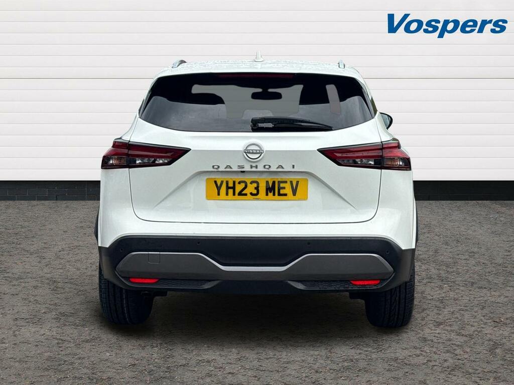Nissan Qashqai 1.3 Dig-t Mh N-connecta Glass Roof YH23MEV White #6