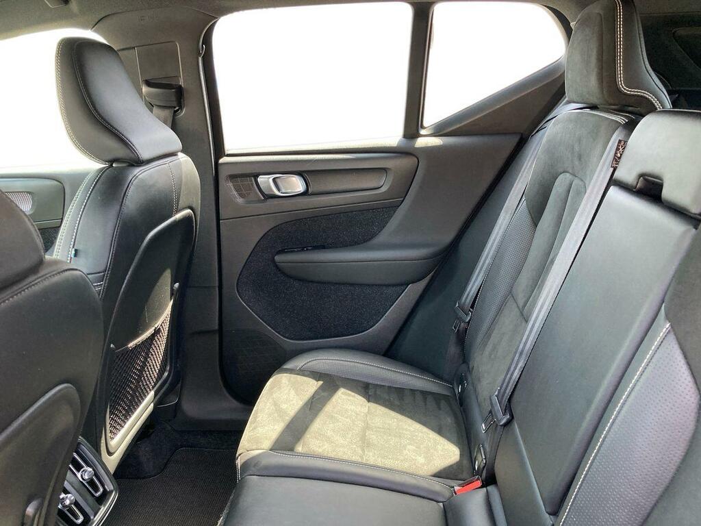 Volvo XC40 1.5 T3 163 R Design SG20UES Silver #4