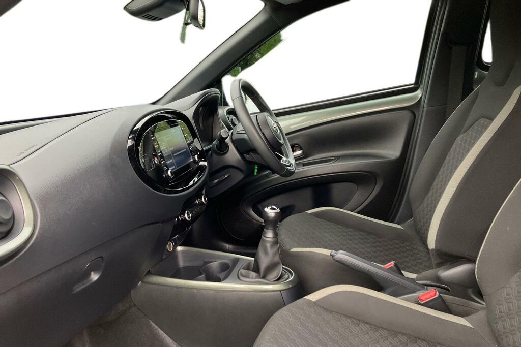 Toyota Aygo X 1.0 Vvt-i Edge Euro 6 Ss Green #3