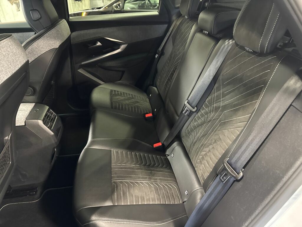 Peugeot 3008 Active Black #23