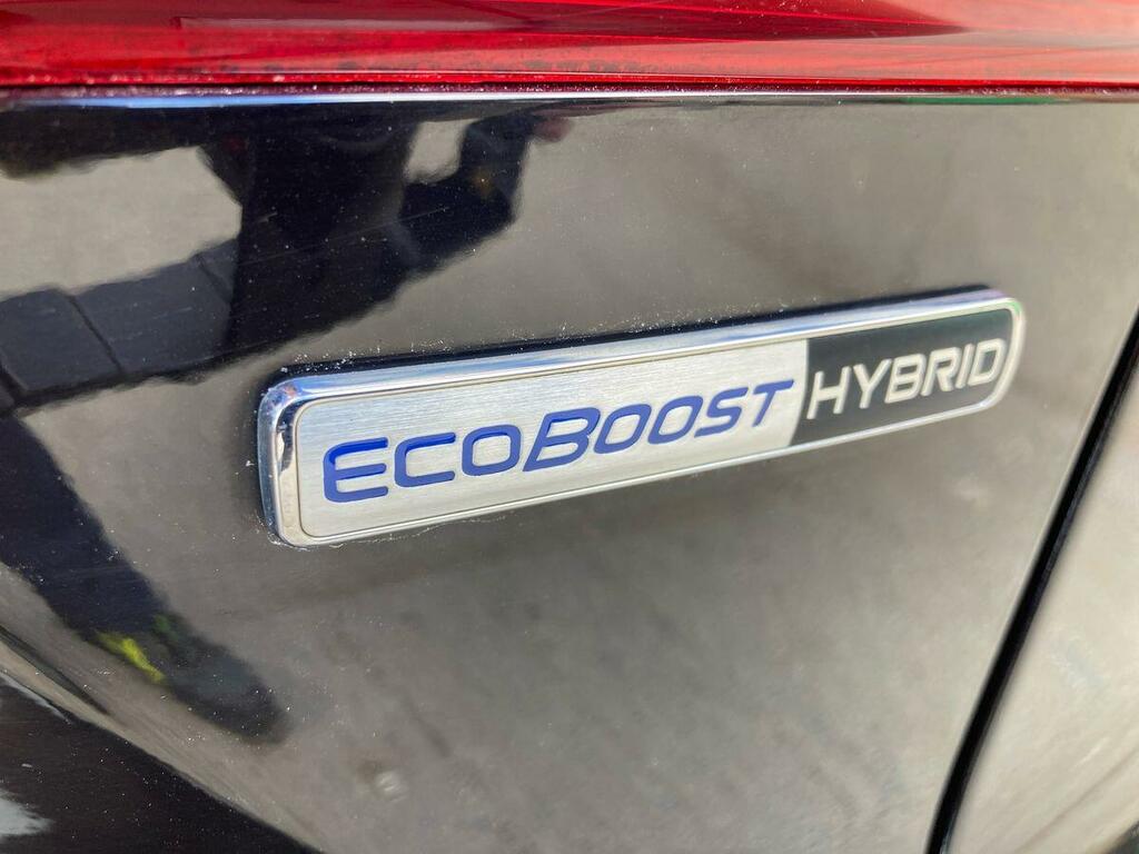 Ford Focus 1.0T Ecoboost Titanium Hatchback White #24