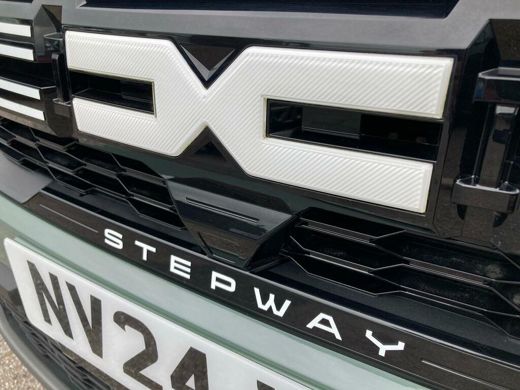 Dacia Sandero Stepway Dacia Sandero Stepway 1.0 Tce 110 Extreme Green #24