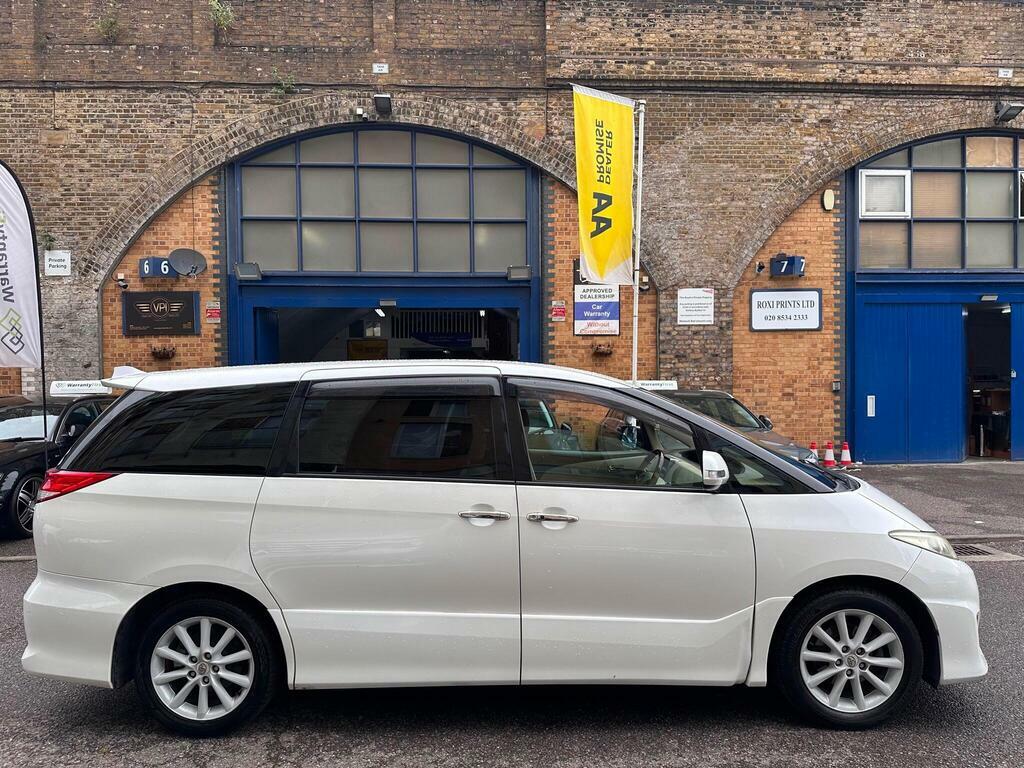 Toyota Estima  White #10