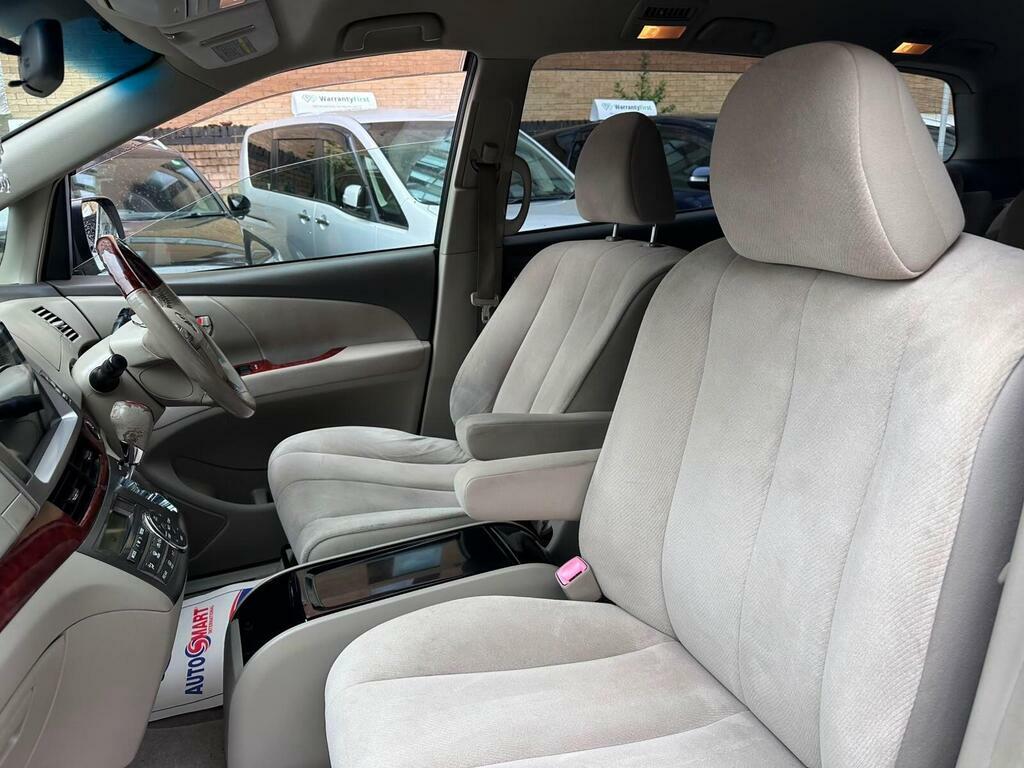 Toyota Estima  White #40