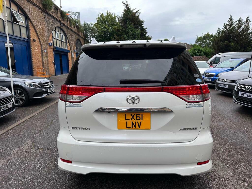 Toyota Estima  White #9
