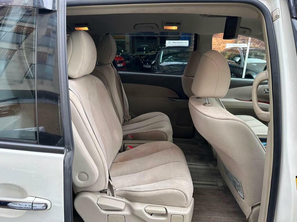 Toyota Estima  White #22