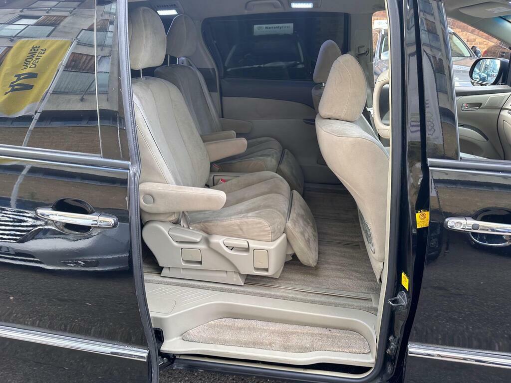 Toyota Estima   #23