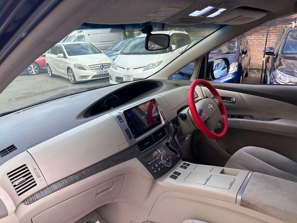 Toyota Estima   #13