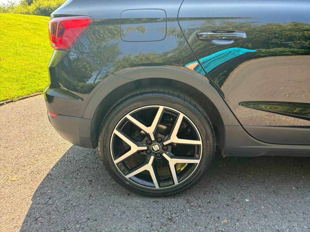 Seat Arona Hatchback Black #26