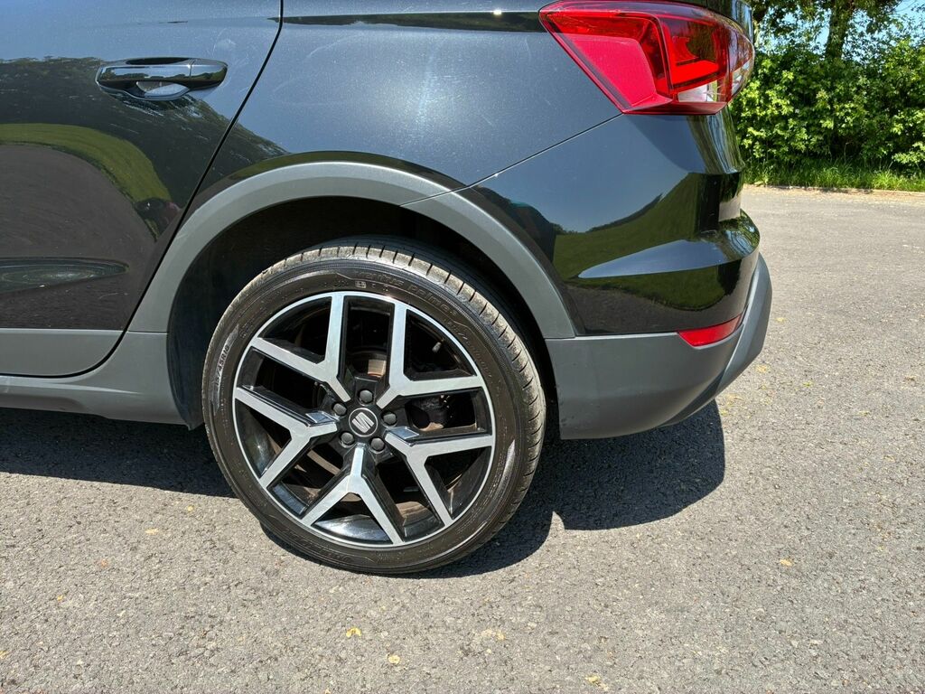 Seat Arona Hatchback Black #27
