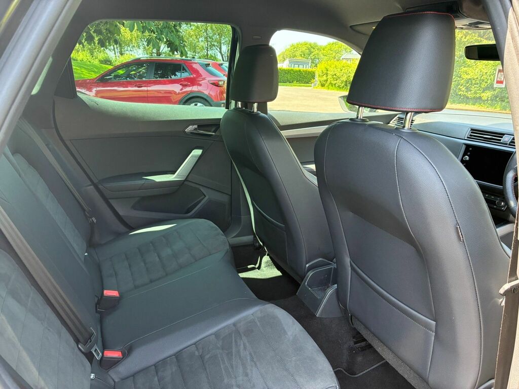 Seat Arona Hatchback Black #22
