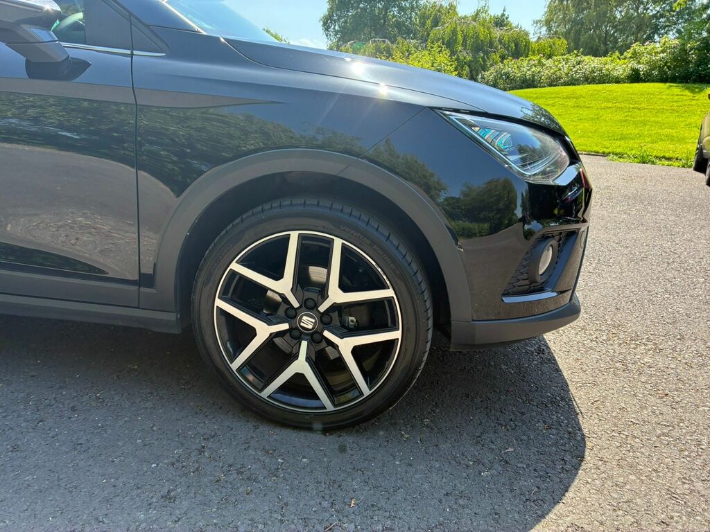 Seat Arona Hatchback Black #25