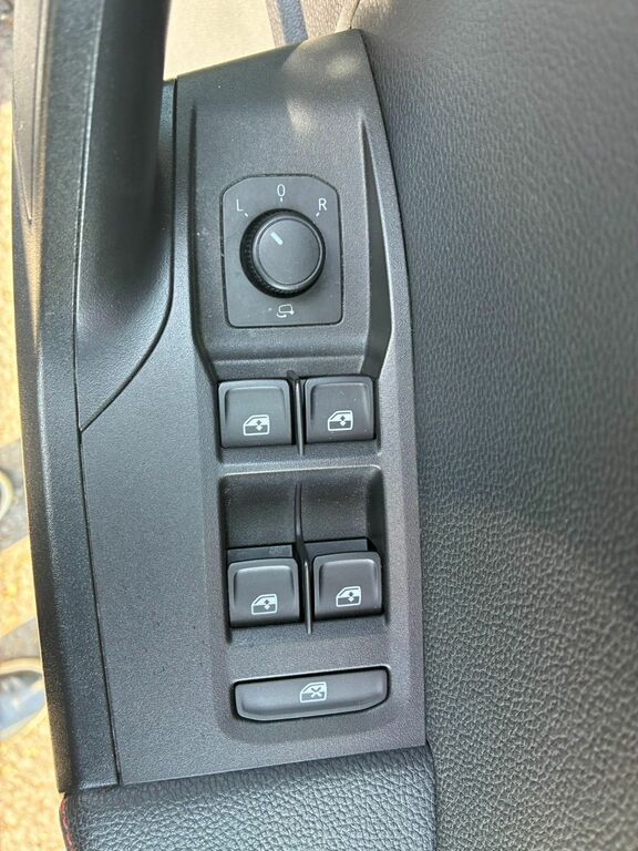 Seat Arona Hatchback Black #19