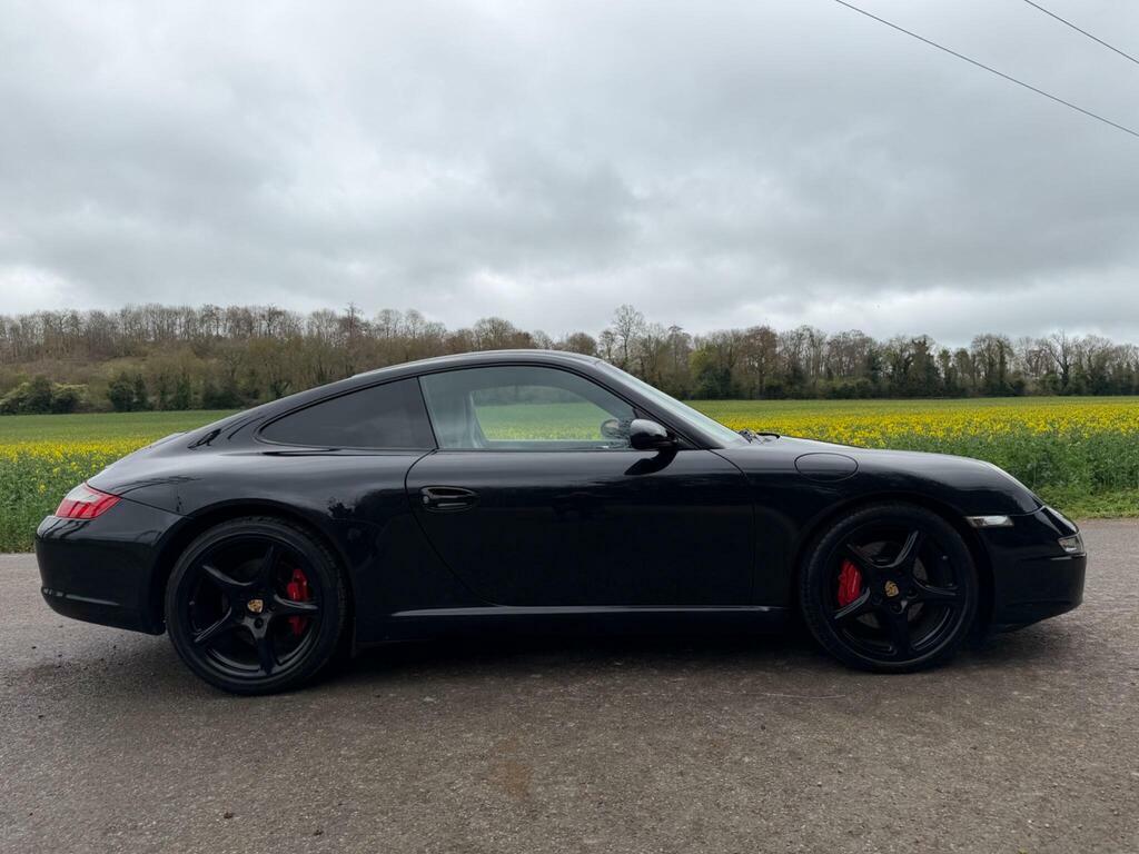 Porsche 911 3.8 997 Carrera S Black