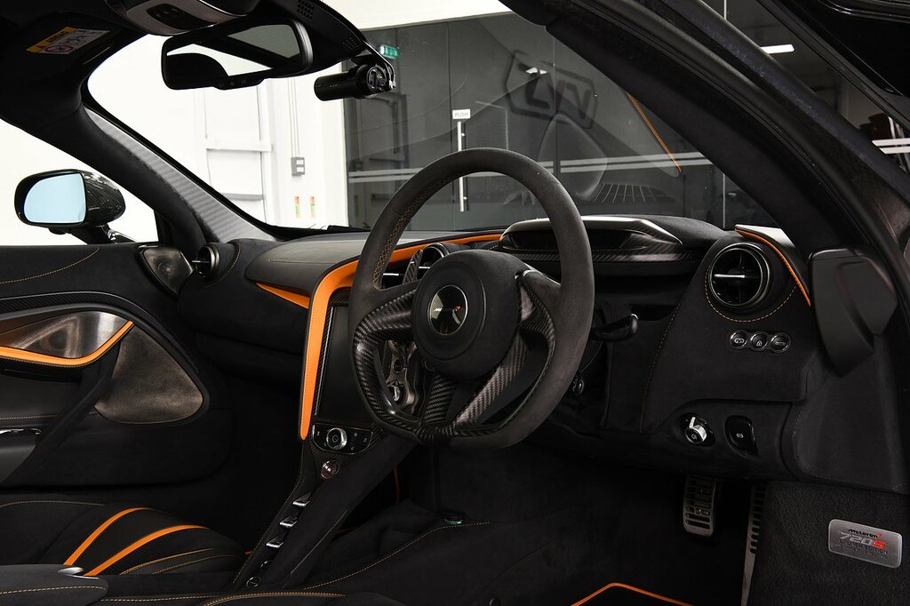 McLaren 720S T V8 Black #4