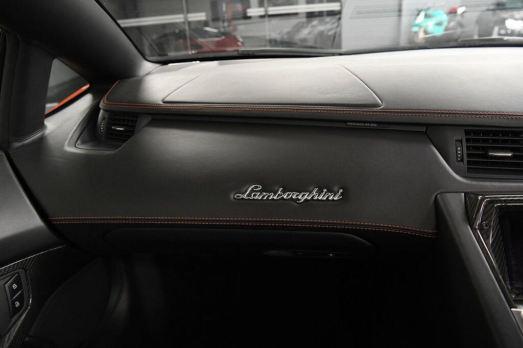 Lamborghini Aventador Lp 700-4 Roadster White #16