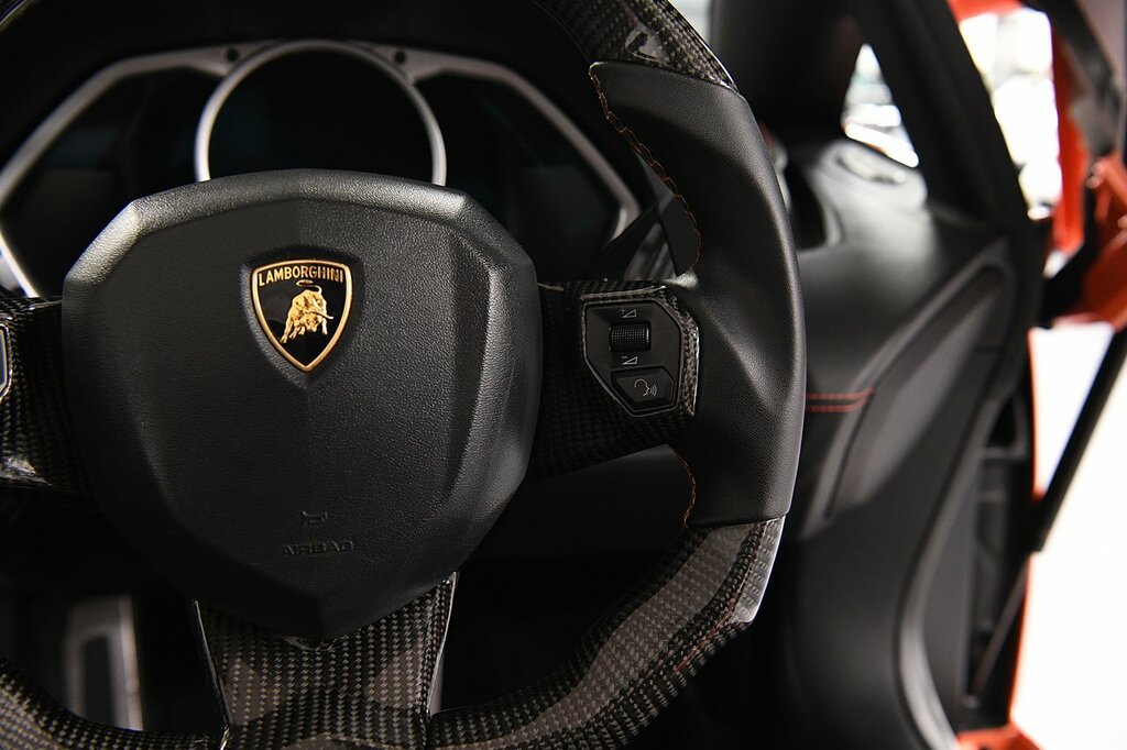 Lamborghini Aventador Lp 700-4 Roadster White #25
