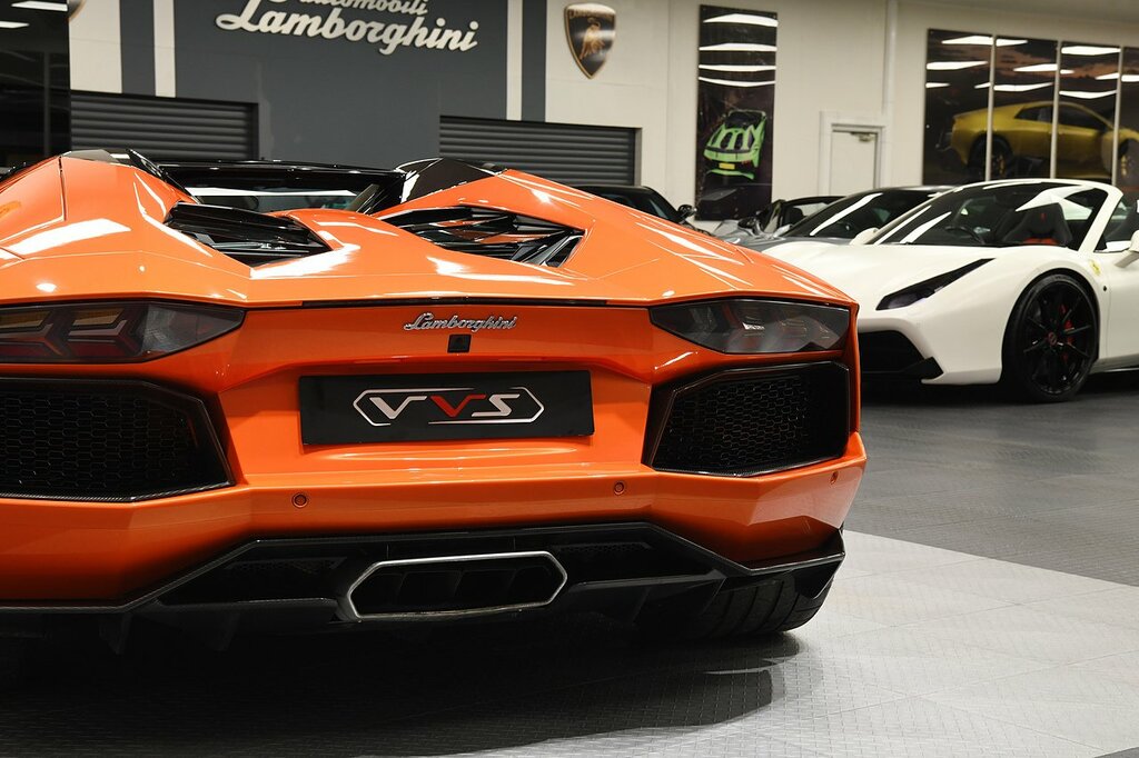 Lamborghini Aventador Lp 700-4 Roadster White #43