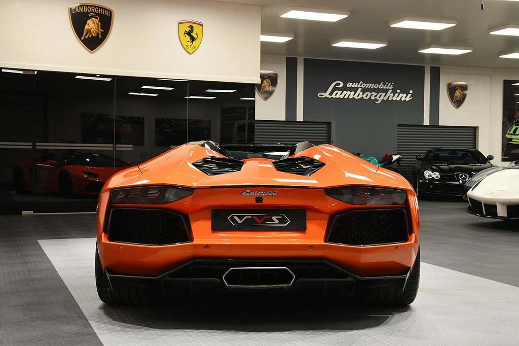 Lamborghini Aventador Lp 700-4 Roadster White #40