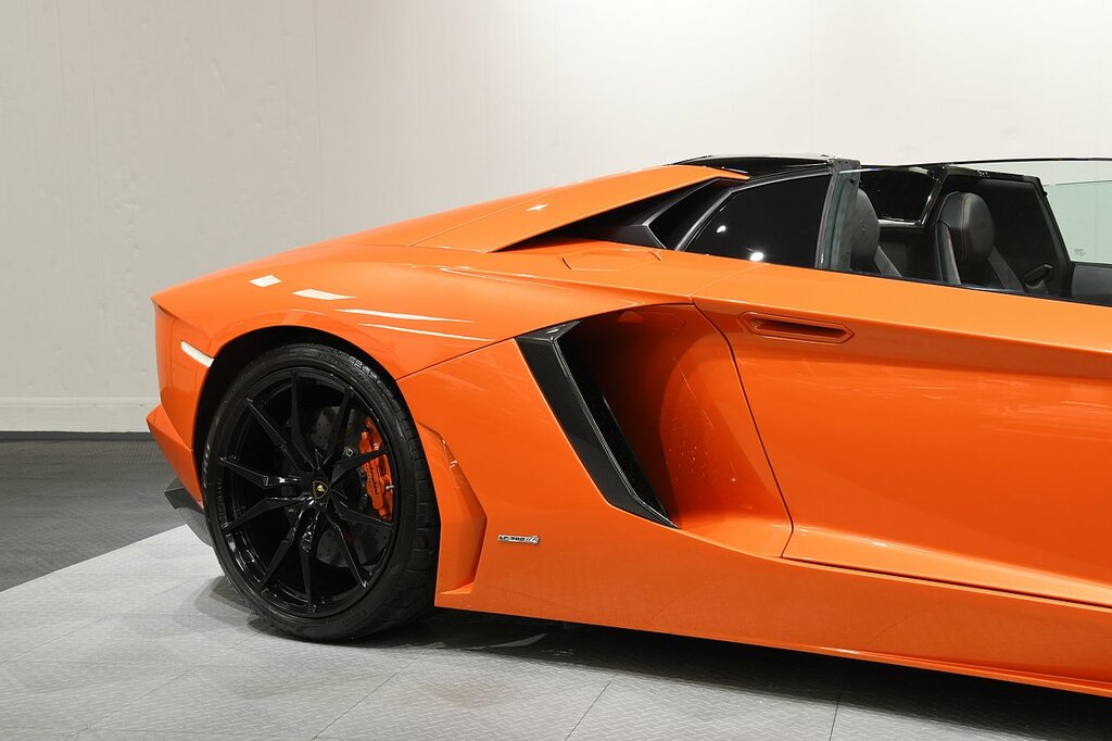 Lamborghini Aventador Lp 700-4 Roadster White #47