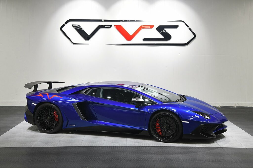 Lamborghini Aventador V12 Lp 750-4 Superveloce Blue