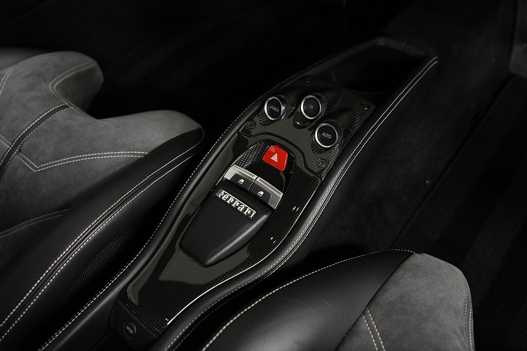 Ferrari 458 Italia White #18