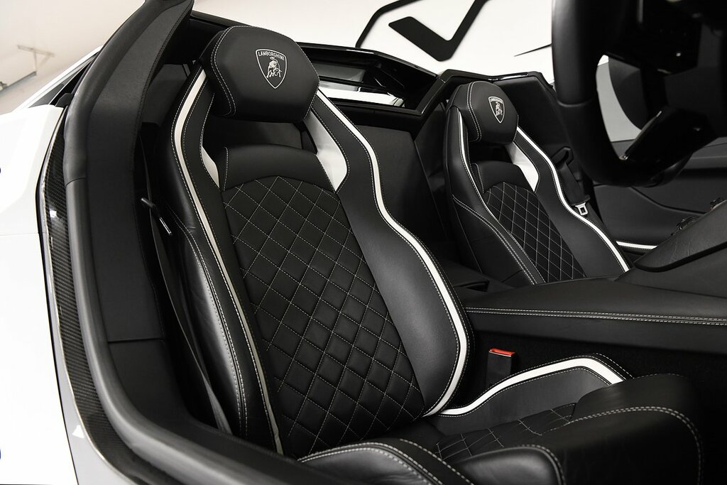 Lamborghini Aventador 6.5 V12 Lp 740-4 S Std  #8