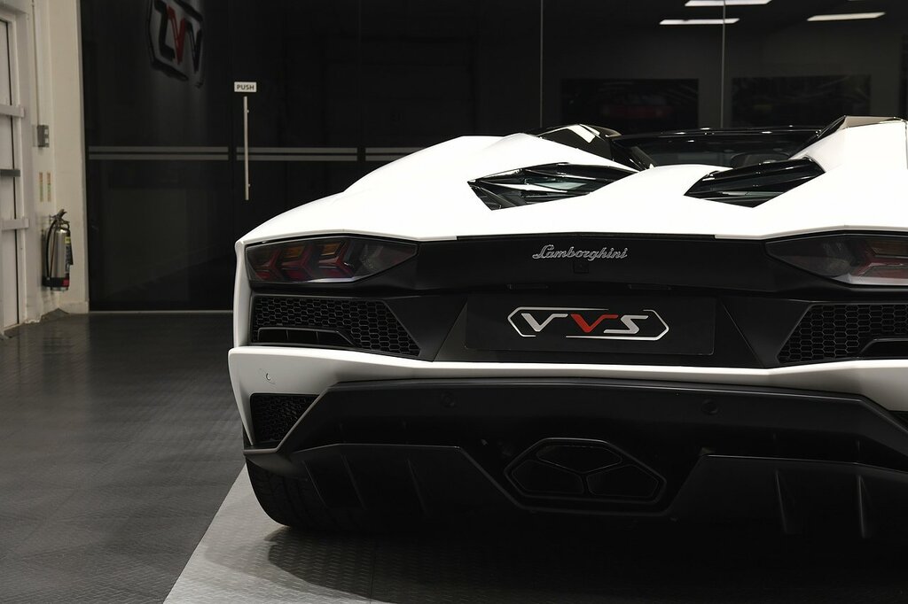 Lamborghini Aventador 6.5 V12 Lp 740-4 S Std  #40