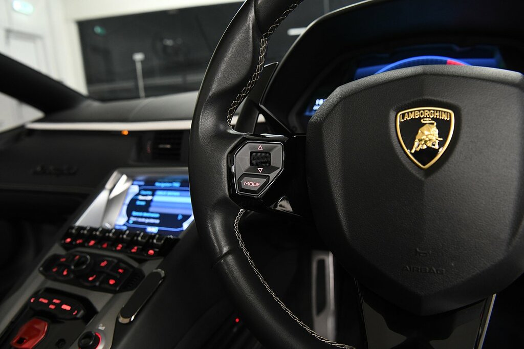 Lamborghini Aventador 6.5 V12 Lp 740-4 S Std  #22