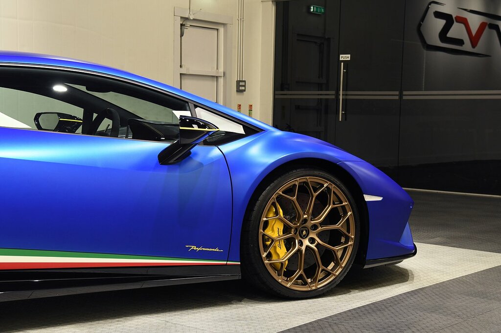 Lamborghini Huracan Performante  #38