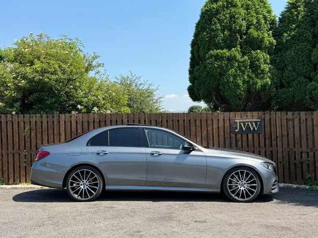 Mercedes-Benz E Class E 300 Amg Line Night Edition Premium D KM20ZCN Black #2