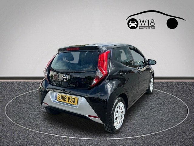 Toyota Aygo Vvt-i X-play Hatchback SM18VSA Black #3