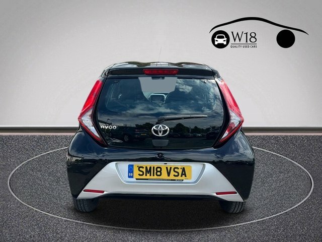 Toyota Aygo Vvt-i X-play Hatchback SM18VSA Black #4