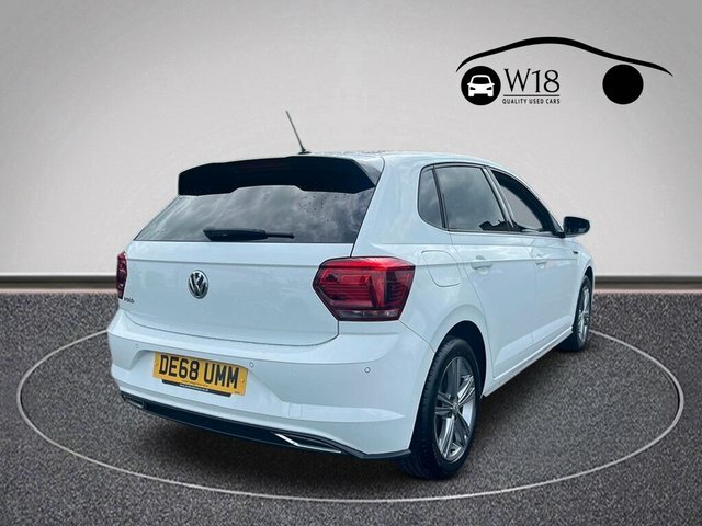 Volkswagen Polo Tsi Gpf R-line Hatchback DE68UMM White #3