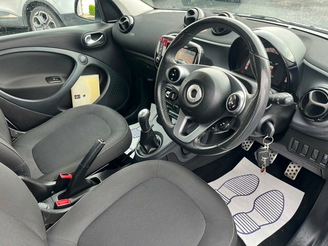 Smart Forfour Urbanshadow Hatchback White #2
