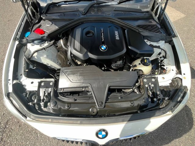BMW 1 Series 118I Sport Hatchback White #2