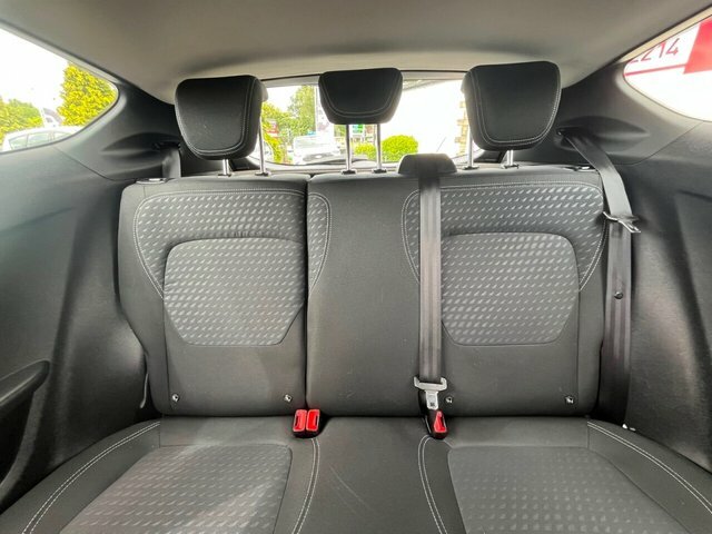 Ford Fiesta Ti-vct Zetec Hatchback White #5