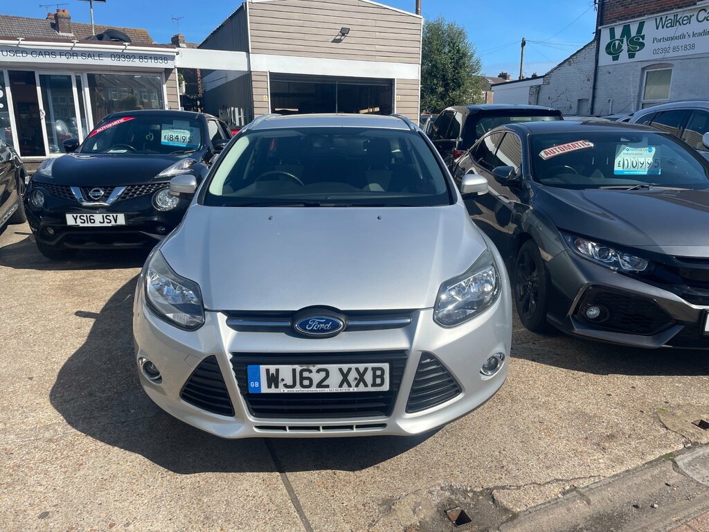 Ford Focus 1.6 Zetec Estate Powershift Euro 5 125 Silver #2
