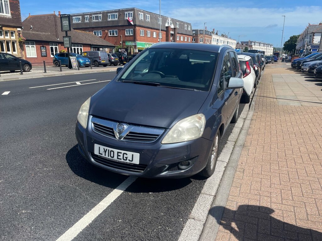 Vauxhall Zafira 1.6 16V Design Mpv Euro 4 115 P Blue