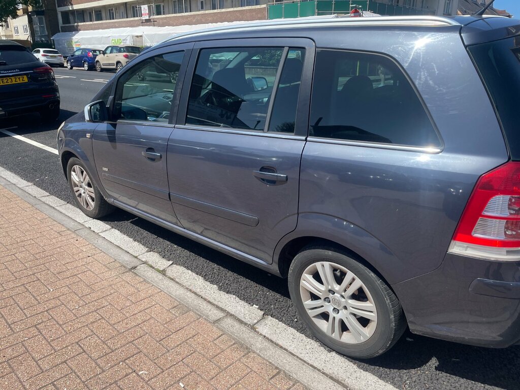 Vauxhall Zafira 1.6 16V Design Mpv Euro 4 115 P Blue #6