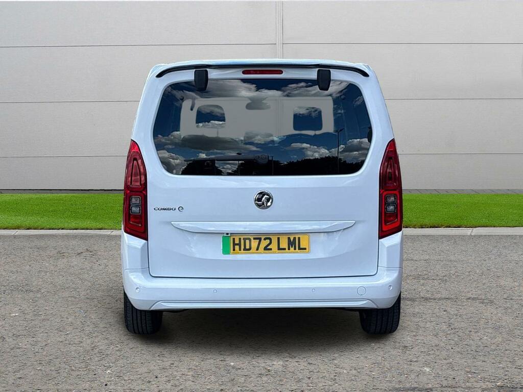 Vauxhall Combo-e Life 50Kwh Design 7.4Kw Charger White #6