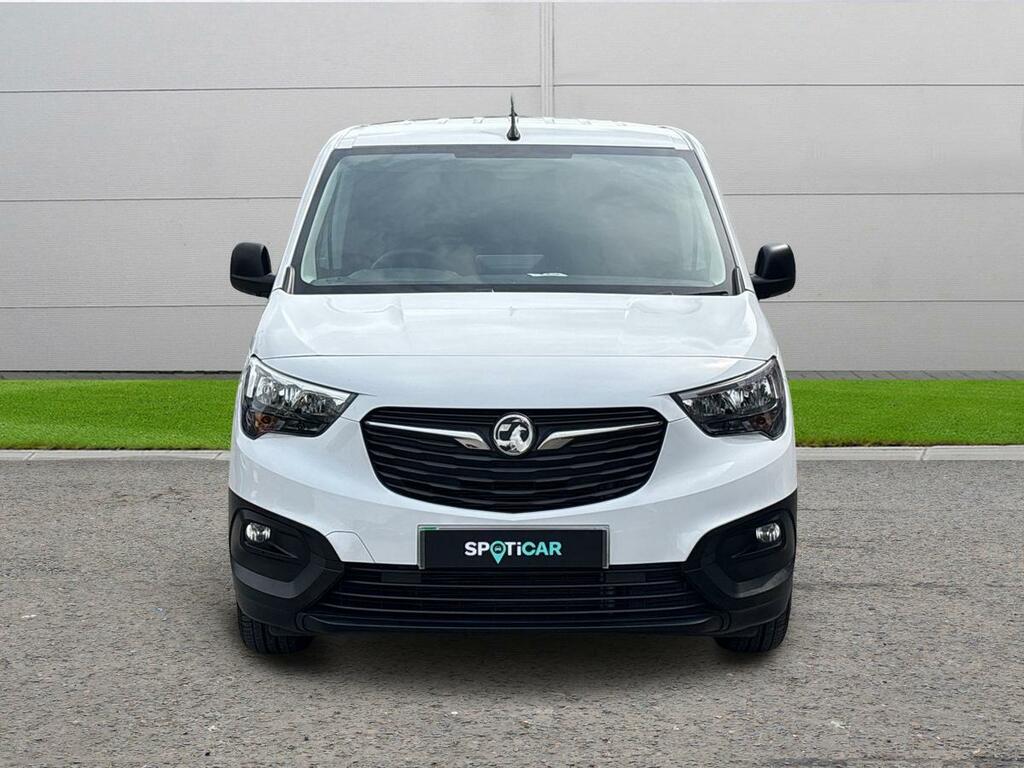 Vauxhall Combo-e Life 2300 50Kwh Prime L1 7.4Kw Charger White #2